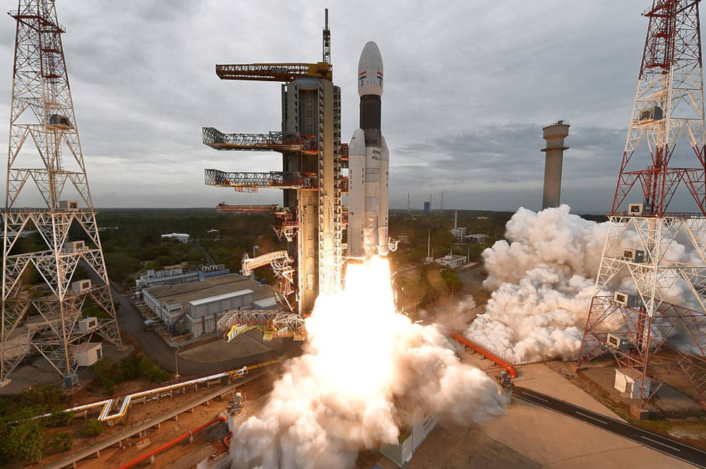 FF Daily #521: How Bangalore became the satellite development centre