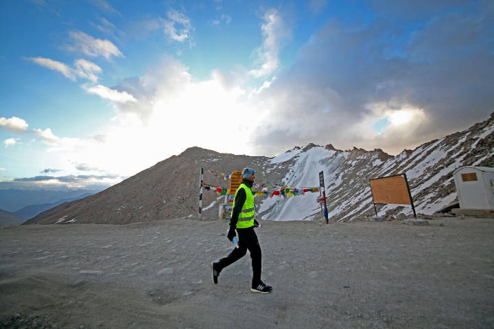 Parvez Malik reaches Khardung La, the world's highest motorable mountain pass at a height of 17,700 ft, 69 km into his 111 km run